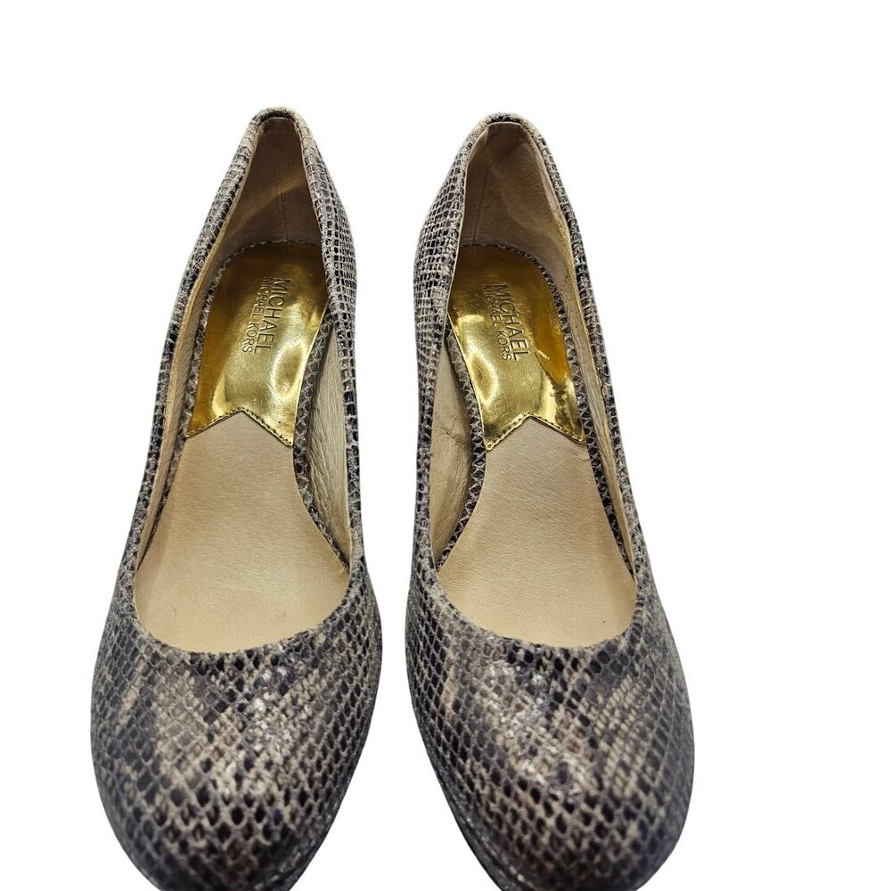 Michael Kors Snake skin Heels Gold Logo Hardware 4.5" Heel Sz 9M - Picture 4 of 11